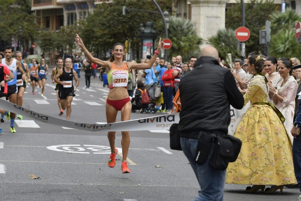 María José Cano y Alberto López, campeones del Circuito de Carreras de València