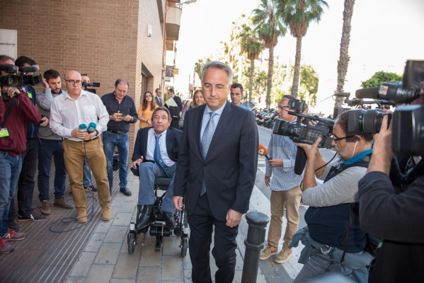 Vicente Sala gana 1 millón de euros en Samar el primer año sin sus hermanas y abre filial en Texas