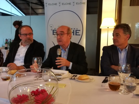 Toni Mayor le pone deberes al turismo de Elche y vuelve a pedir un centro de congresos (donde sea)