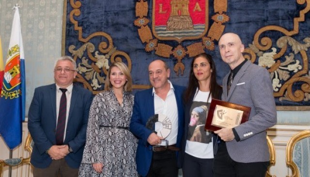 La alicantina Josi Alvarado gana
el I Premio SGAE de Teatro ‘Ana Diosdado’ 2019 con ‘La Tarara’