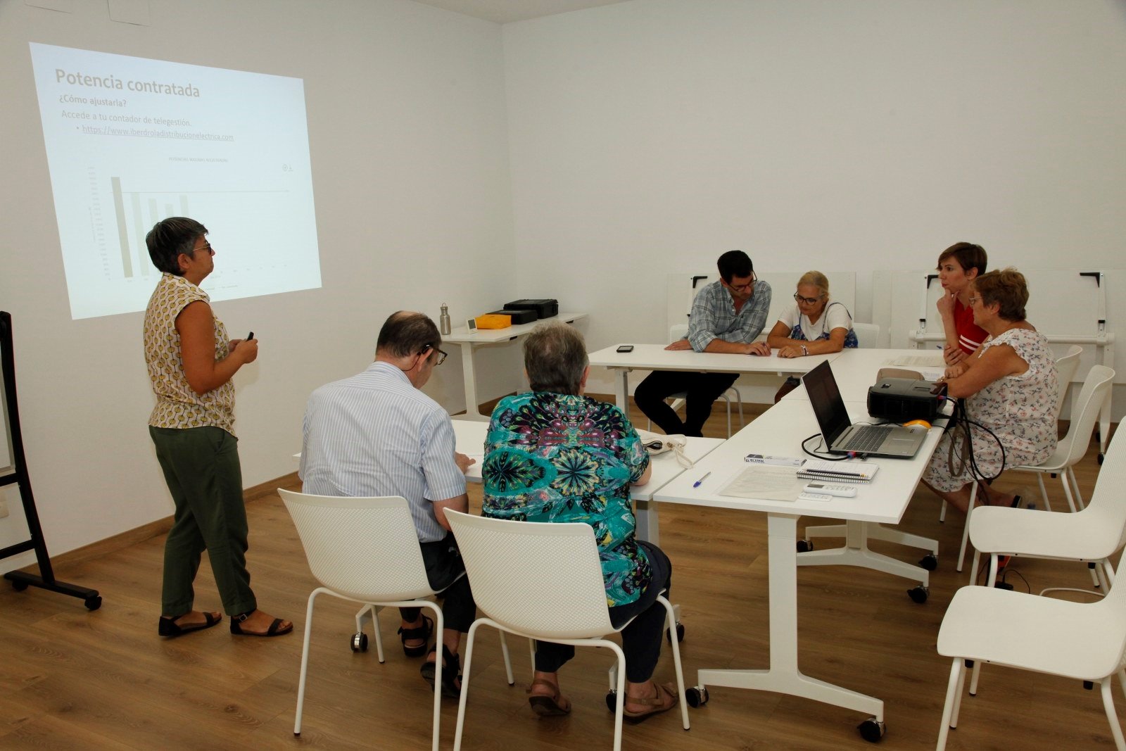 La Oficina de la Energía ayuda a ahorrar una media de un 25% en las facturas estudiadas