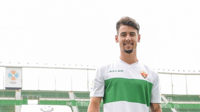 Luis Pérez insiste en que solo firmó por un año con el Elche