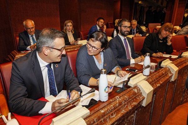 El PSOE o cómo la primera fuerza de la Asamblea puede sufrir un apagón legislativo