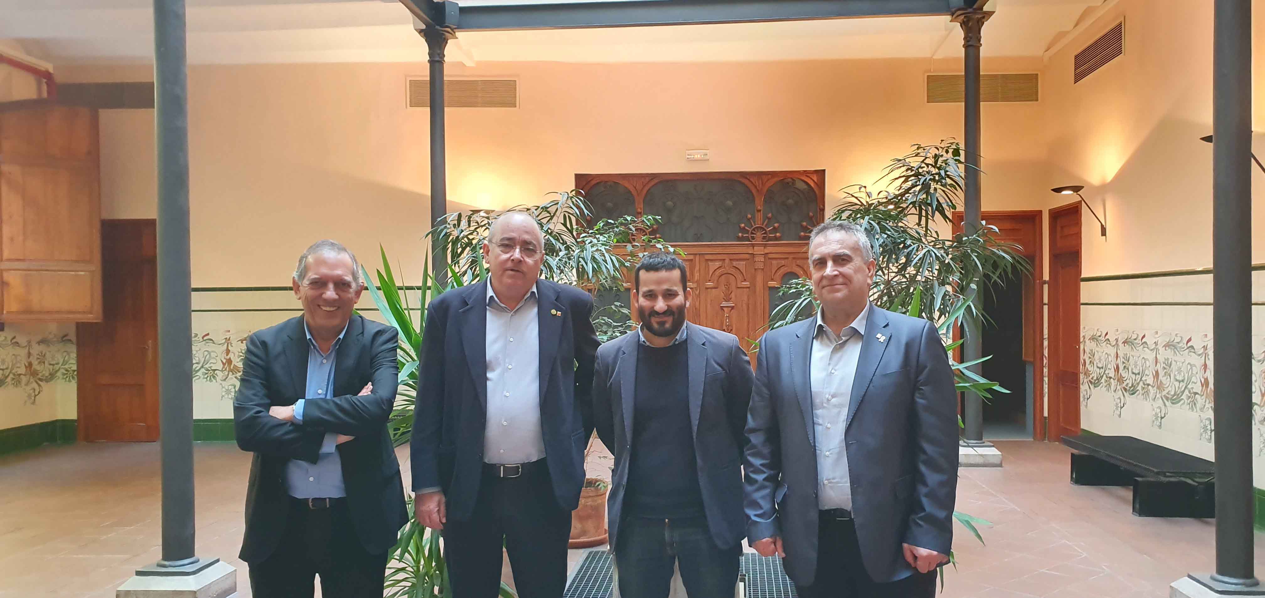 Marzà acuerda con el conseller de Educación de Catalunya coordinar las FP en territorios limítrofes