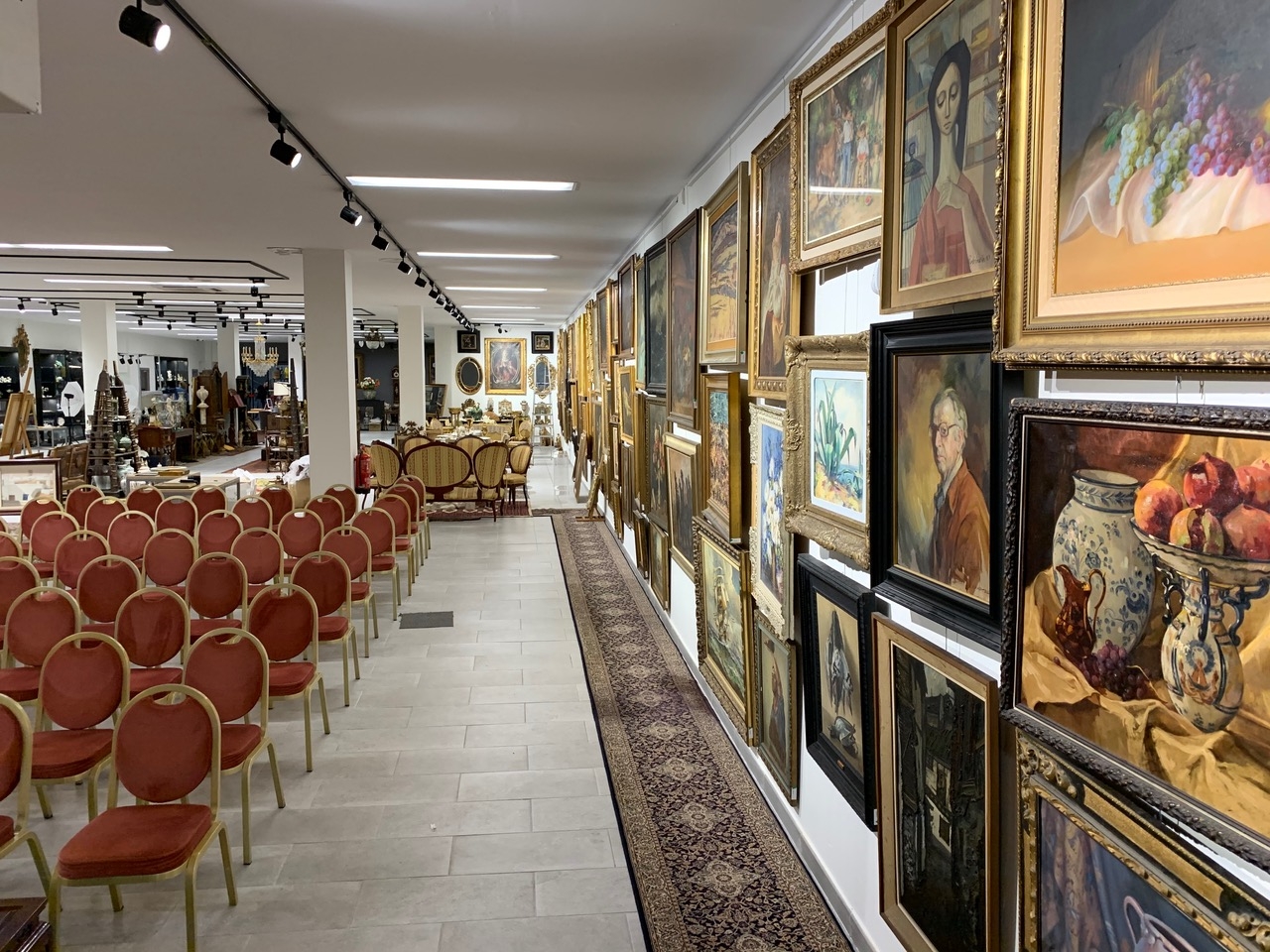 Inauguran, en València, la sala de subastas presencial más grande de España