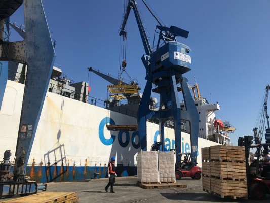 Las exportaciones murcianas alcanzaron los 8.053 millones hasta septiembre un 1,7% más