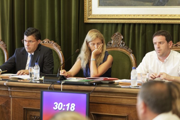 El Fadrell 'invita' a la oposición a adherirse al acuerdo de gobierno para cambiar el código ético