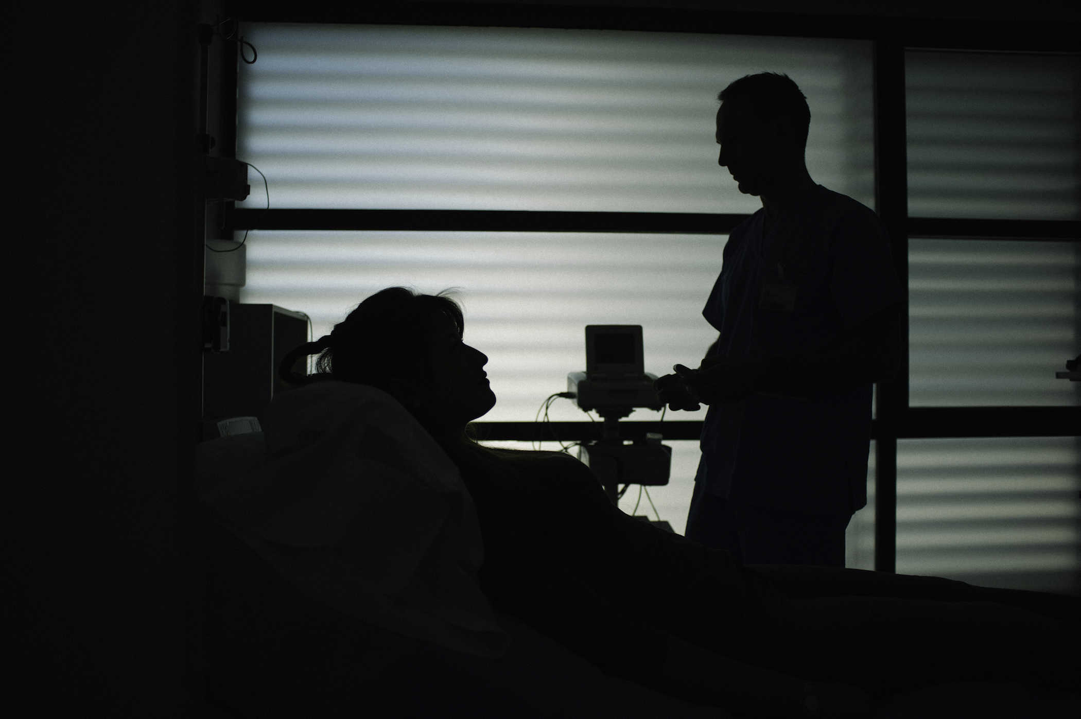 El futuro de los empleados del hospital de Alzira, en manos de los tribunales por falta de regulación