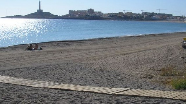 El turismo se pone a tiritar por el miedo a otra campaña en blanco por el efecto Mar Menor