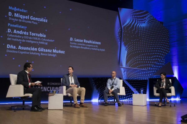 El impacto de la IA en las empresas: educación, telecomunicaciones y banca en el punto de mira