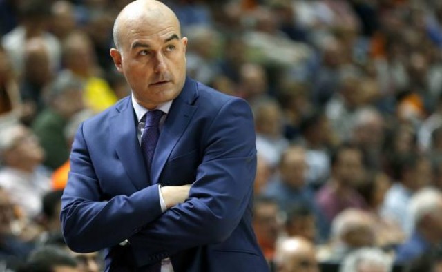 Ponsarnau avisa de que juegan ante “una selección de la ACB de últimos años”
