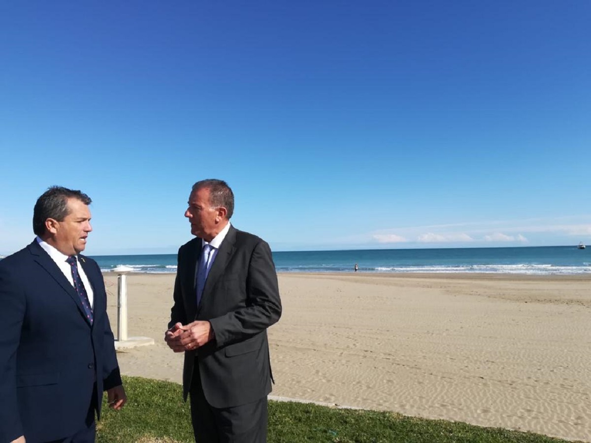 El PP da voz a los pescadores para frenar el traslado del helicóptero de Salvamento Marítimo