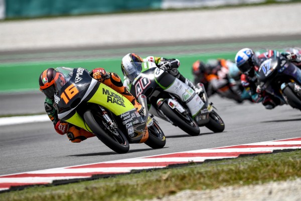 Migno se lleva la última pole de Moto3 ante Ramírez y Masià