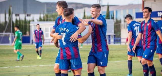El Atlético Levante quiere cerrar su crisis a costa de La Nucía
