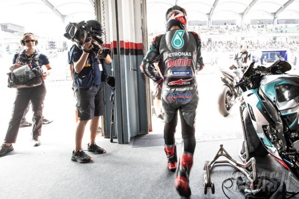 Quartararo cierra la jornada al frente