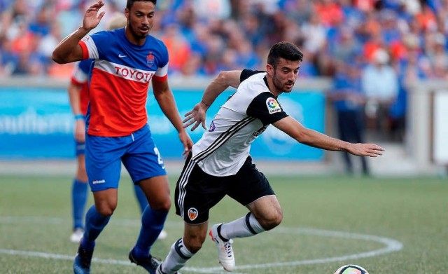 Marcelino 'frena' la salida de Nando al convertirse en la sensación de la pretemporada
