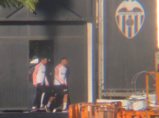 Coquelin y Sobrino se ejercitan con el grupo