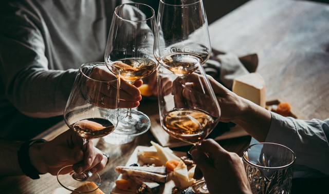 Seis países invitados, menús a cuatro manos y actividades gratuitas 
en Alicante Gastro Festival
