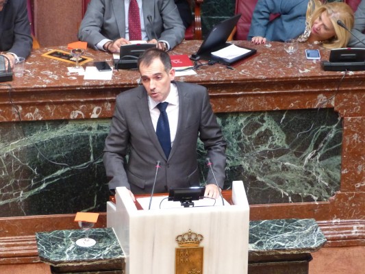 Vox avisa al Gobierno regional: 