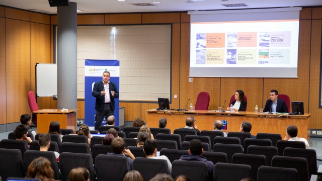 El aula Torrecid de la UJI imparte un seminario sobre auditoría interna en una multinacional