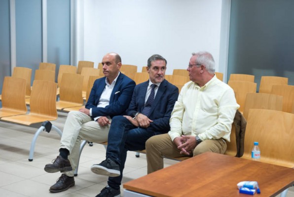 Echávarri y sus asesores recurren al TSJ su condena por el 'caso Comercio' y esgrimen falta de pruebas