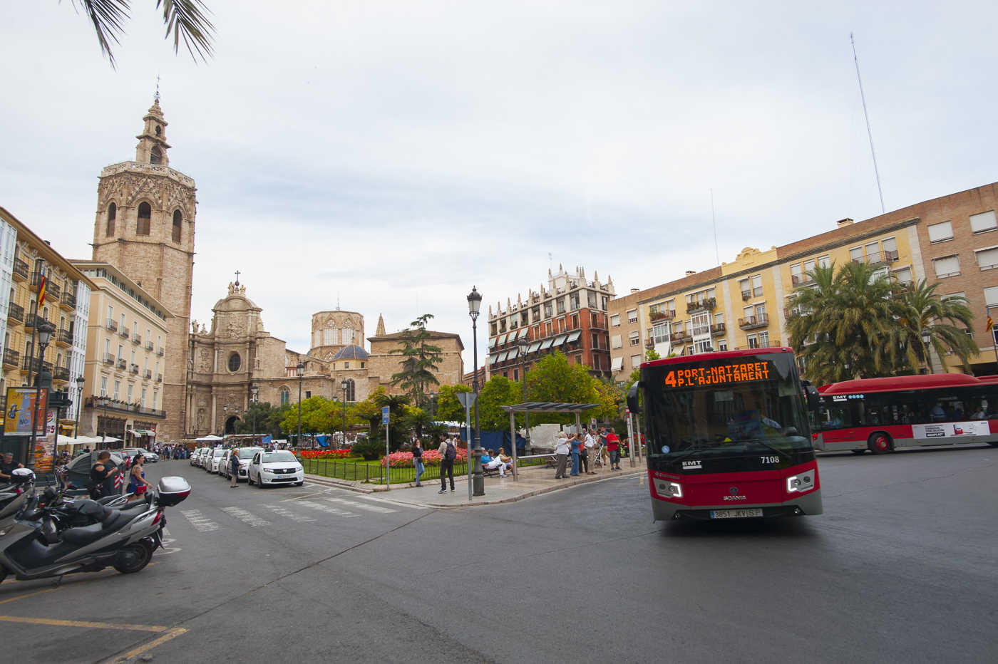 La Plaza de la Reina de València. Foto: KIKE TABERNER. - 