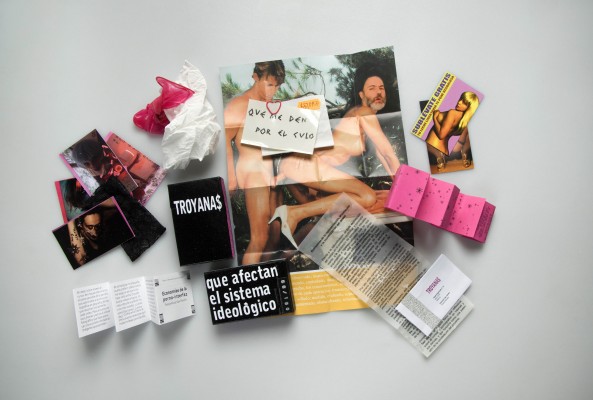 Pornografía y feminismo dentro de un paquete de tabaco

