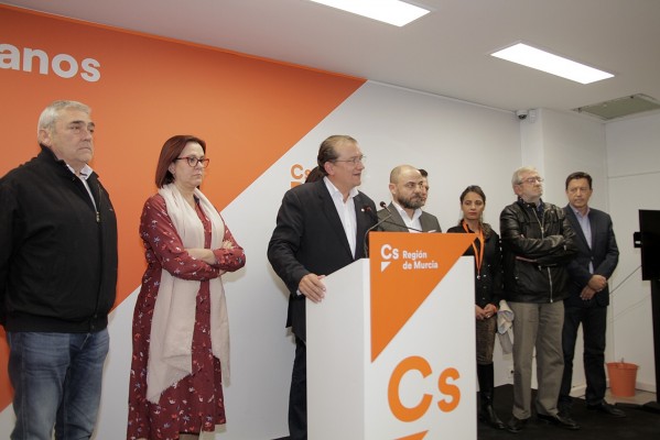 ¿Dónde se han ido los 100.000 votos de Ciudadanos en la Región?
