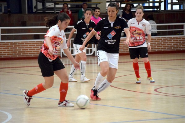 Lola, del UCAM Murcia ElPozo, va con España sub-19 y Gloria debuta con el STV Roldán en Primera

