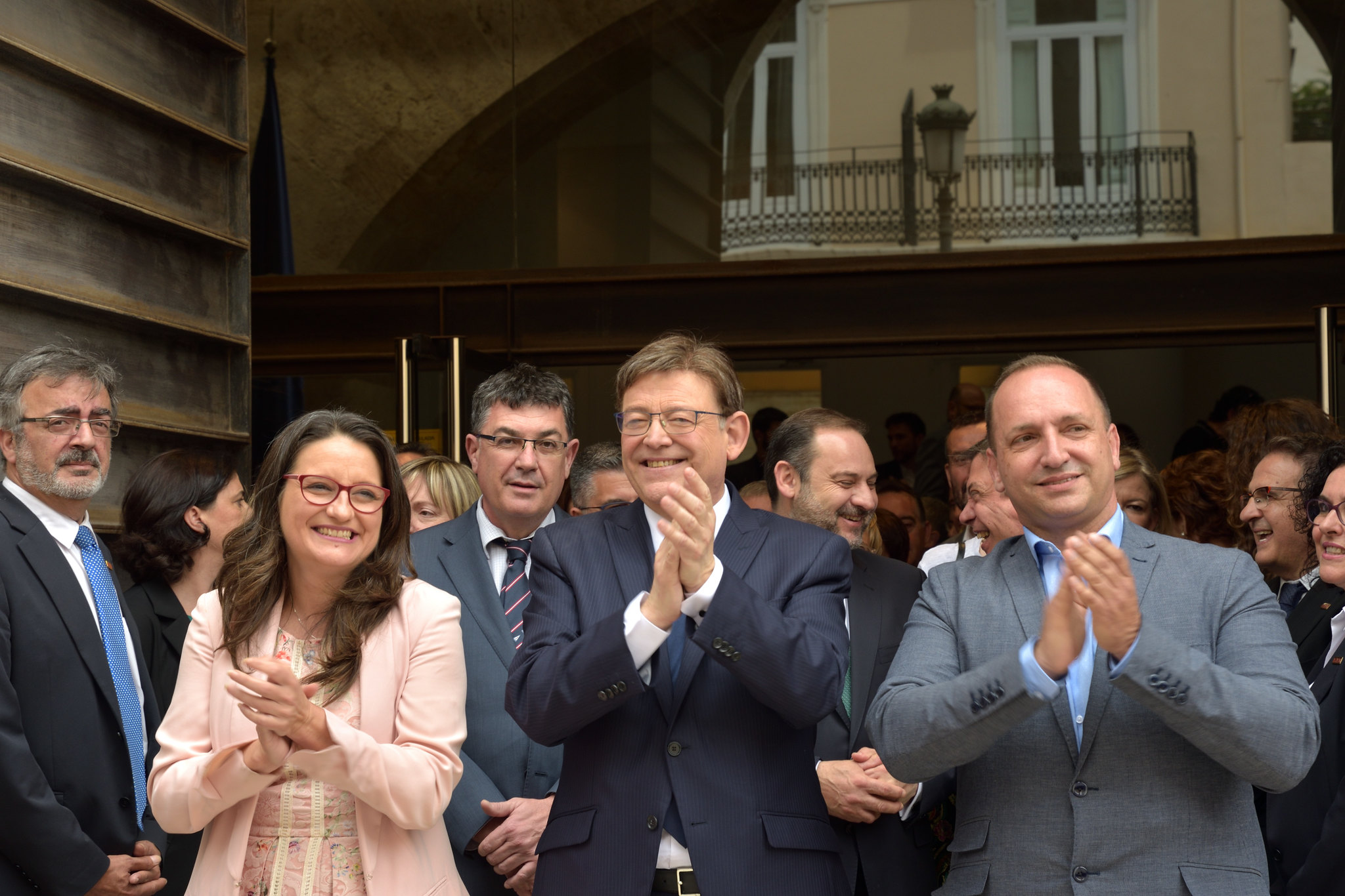 Alegría y vítores en el Botànic II por el acuerdo Sánchez-Iglesias