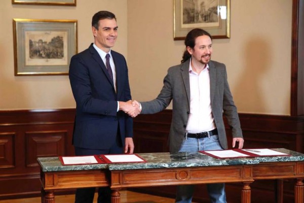Sánchez e Iglesias alcanzan un preacuerdo express para un gobierno de coalición