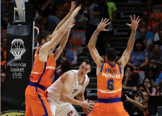 El Valencia Basket afronta cuatro choques seguidos en casa como terapia y examen
