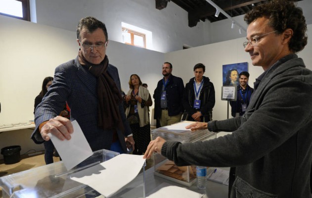 Ballesta necesitaría a Vox para gobernar tras el subidón local del partido de Abascal