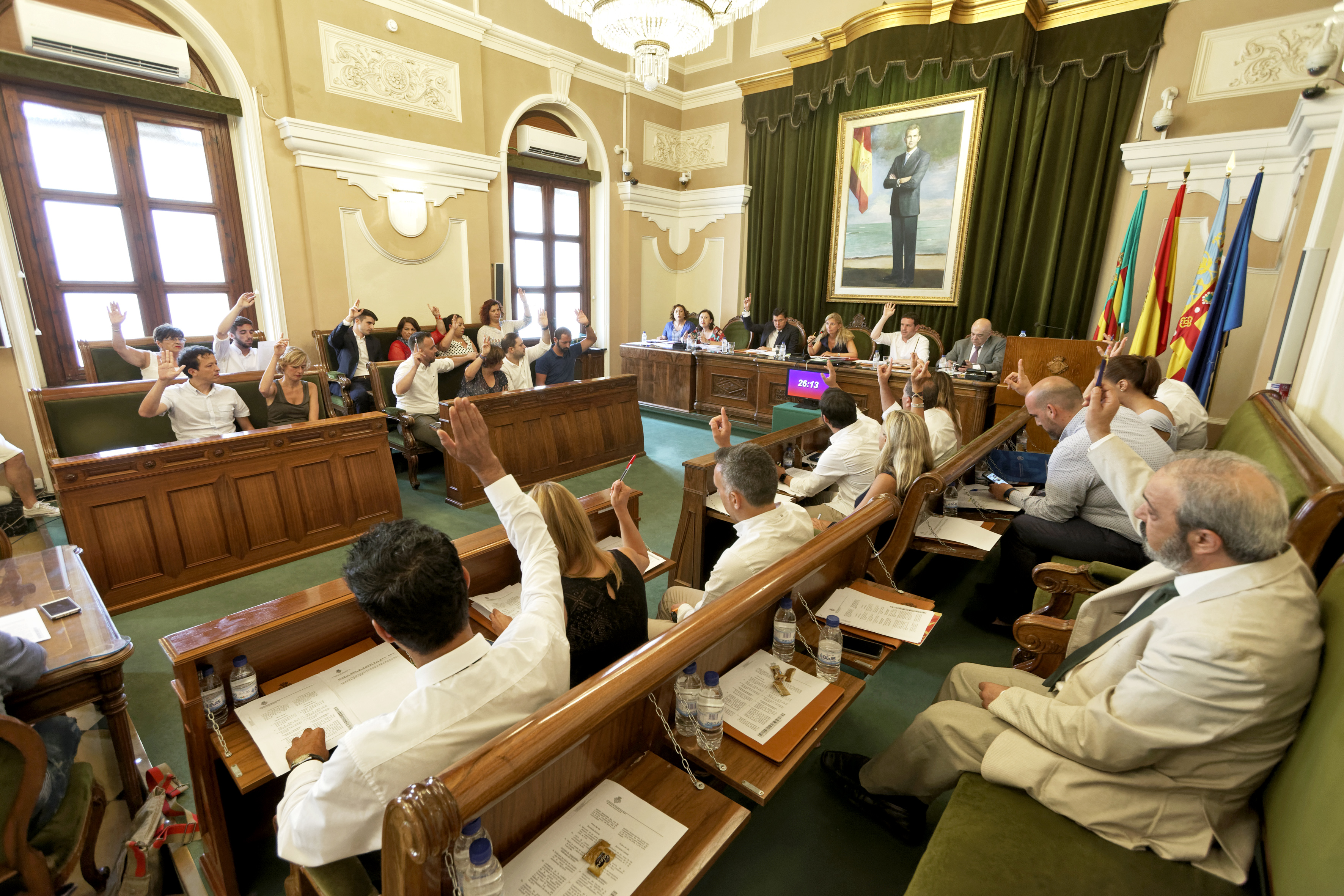 Extrapolación del 10N: el bloque de la derecha desbancaría al Acord de Fadrell en el Ayuntamiento