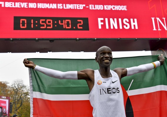 Kipchoge, Lyles, Warholm, Kendricks y Cheptegei, finalistas a mejor atleta masculino de 2019