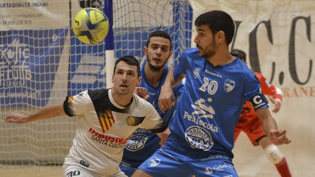 El Servigroup Peñíscola sigue fuerte en casa tras derrotar al Industrias Santa Coloma (5-2)