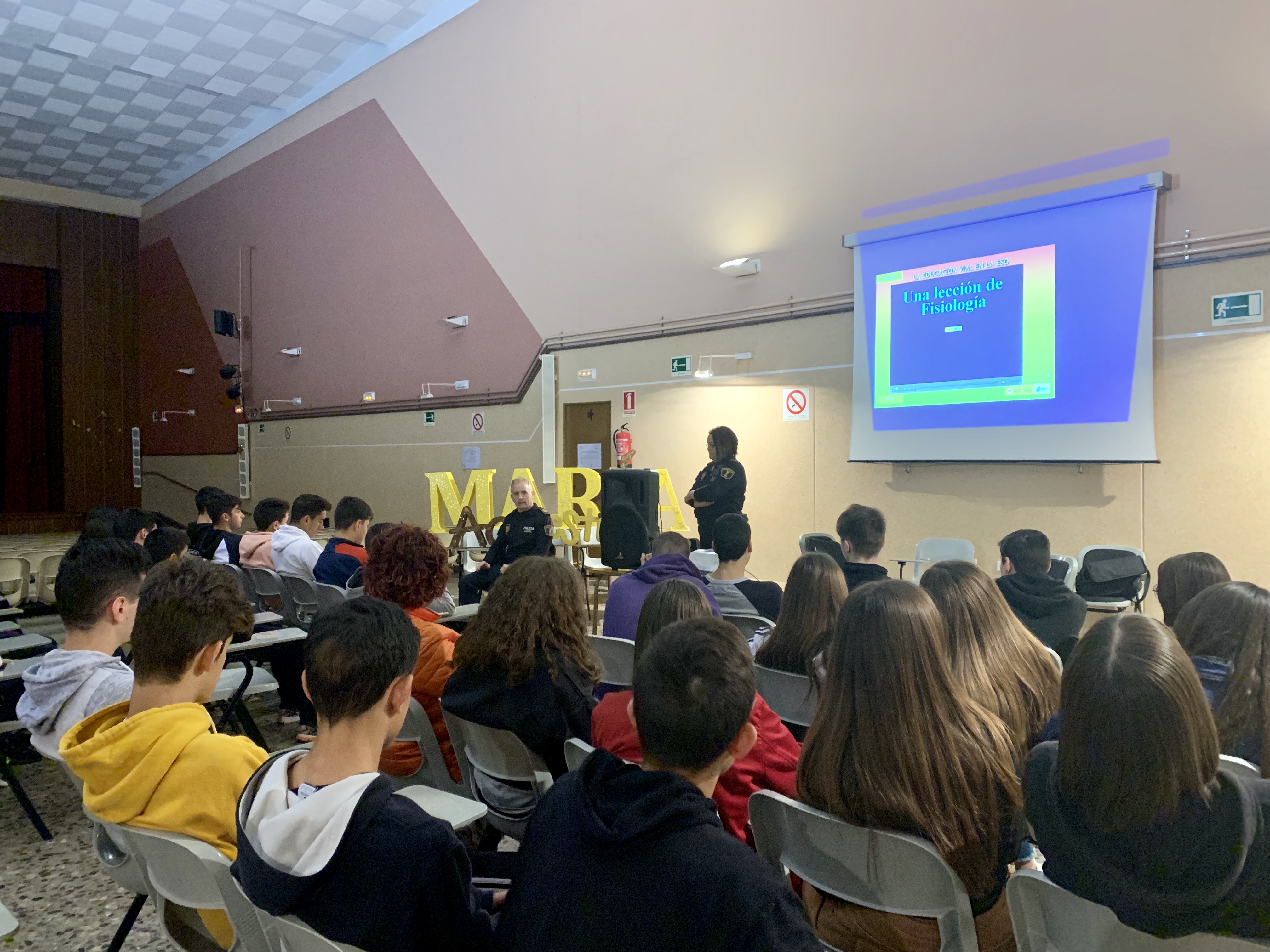 La Policía Local de Onda activa un programa para prevenir las adicciones entre los escolares 