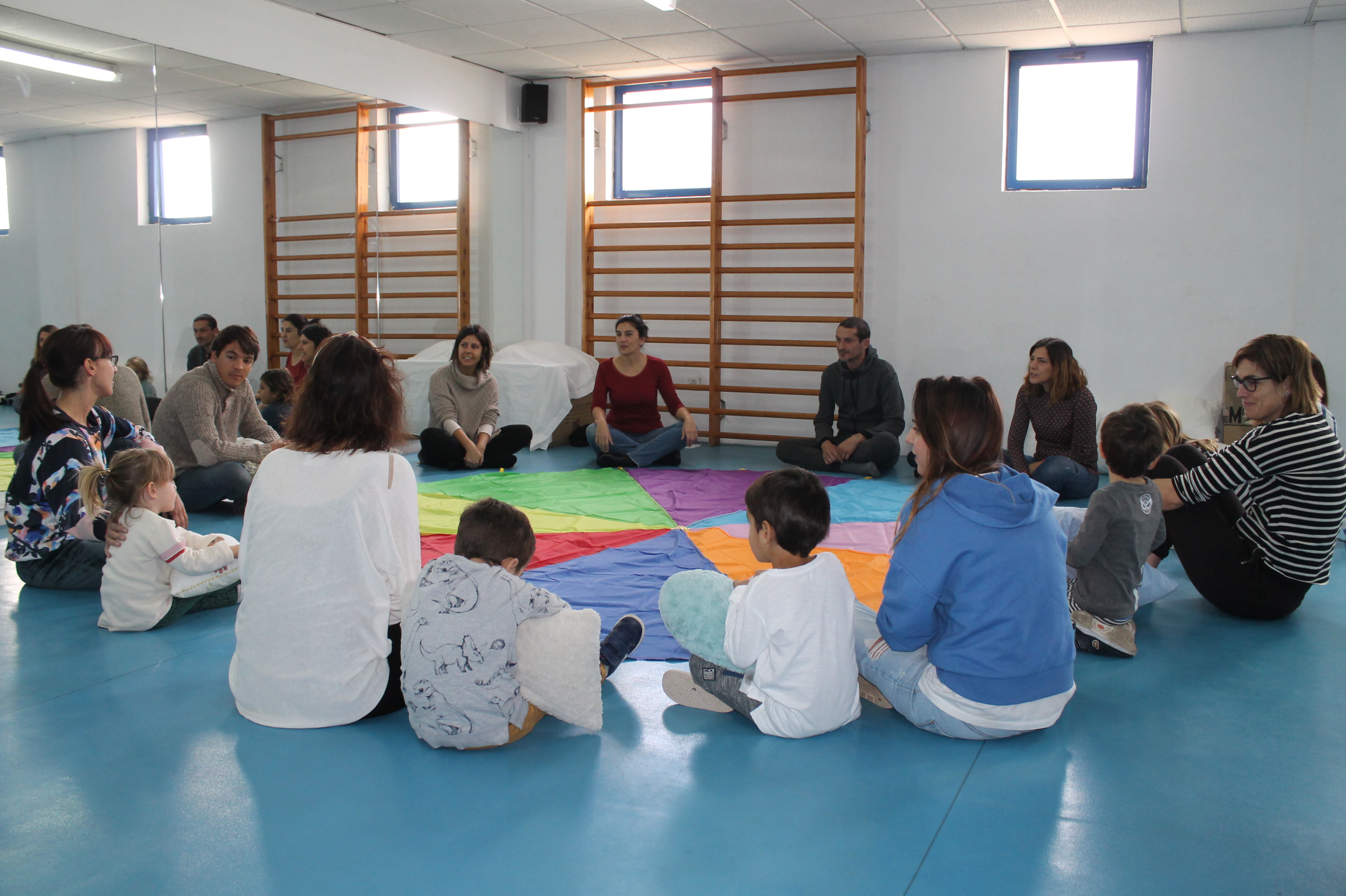 Benicàssim impulsa unos talleres para ayudar en las relaciones entre familias 