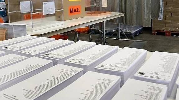 Más de 3'6 millones de valencianos eligen a 32 diputados y 12 senadores