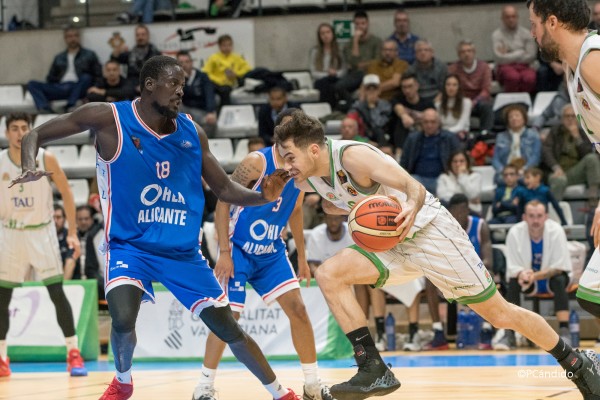 El TAU Castelló recurre a un espléndido Dukanovic para ganar en la prórroga al Alicante (91-85)