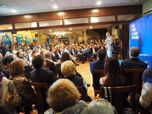 El PP reclama el voto útil del centro-derecha en sus actos de final de campaña en Vila-real y Castelló