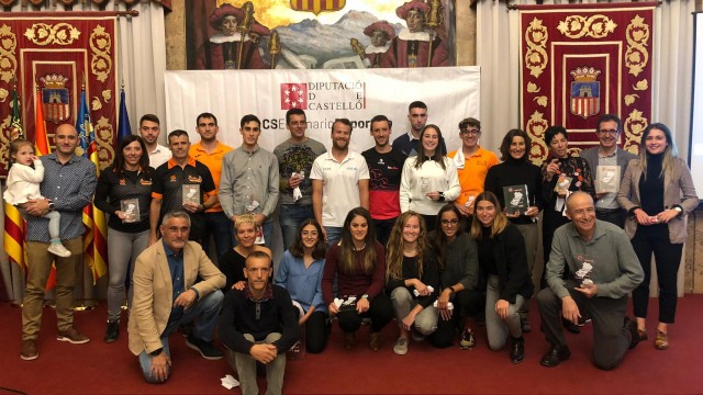 Tania Martínez y Pau Fernández, en lo más alto del podio del VI 'Circuit TriCastelló' 