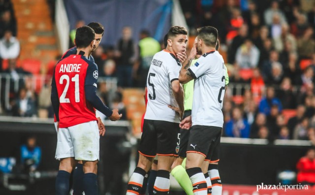 Robert Moreno abre la puerta a Gabriel Paulista