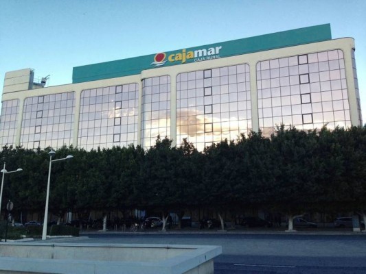 La mejora del negocio impulsa un 17,2% el beneficio del Grupo Cajamar