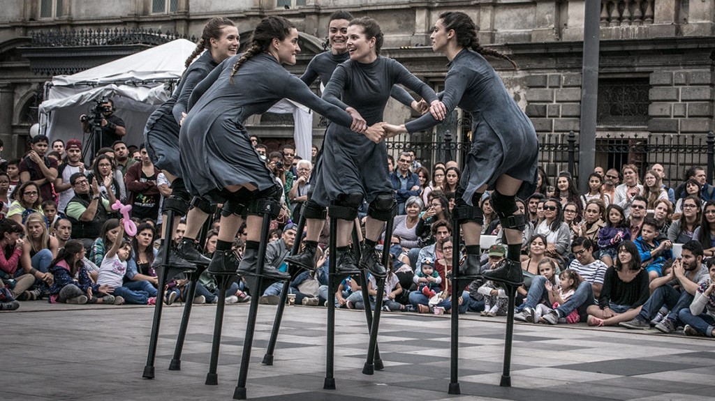 Vila-real aposta per l'espectacle feminista 'Mulïer' amb motiu del 25N