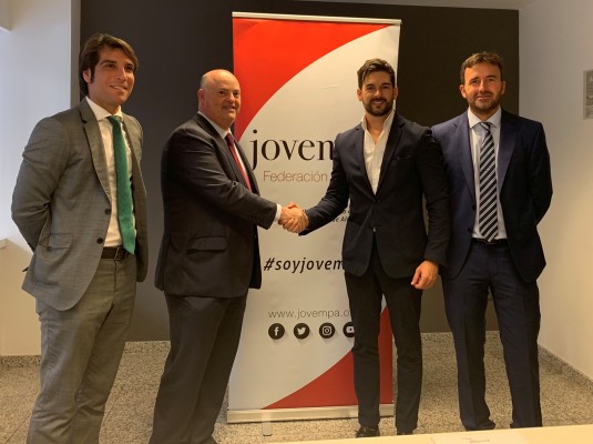 Ribera Salud y Jovempa colaboran en el desarrollo del talento empresarial joven en Alicante
