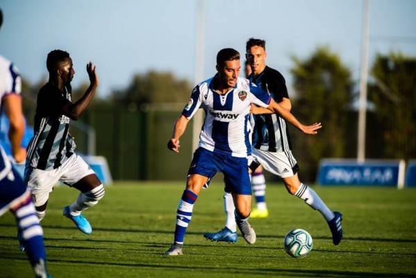Rochina sigue al margen del grupo y es duda ante el Athletic