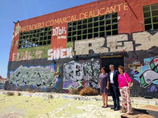 Economía se abre a financiar mejoras en los polígonos de Alicante en 2019  