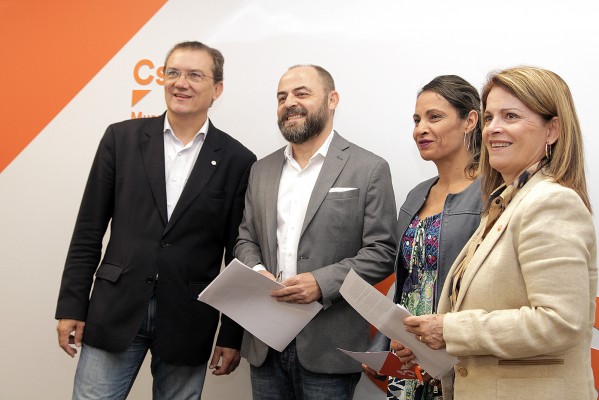 Ciudadanos se presenta al 10-N como garantía frente a la imposición de políticas extremistas