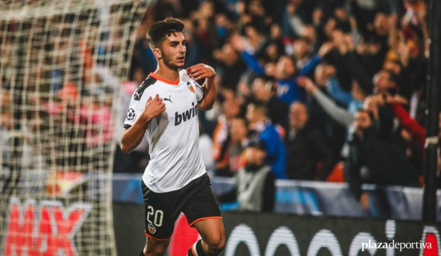 Ferran Torres se 'doctora' en Europa